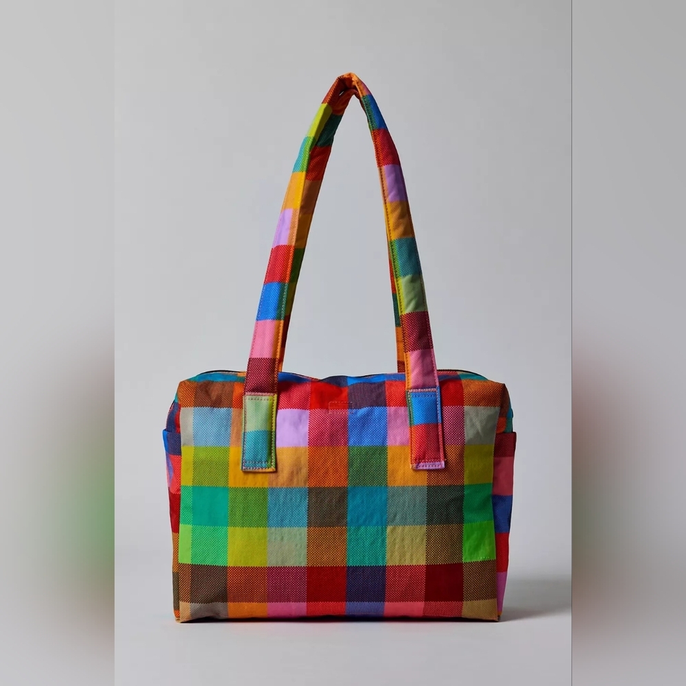 ✨ NWT BAGGU Madras Everyday Cloud Bag – Hard to Find! ✨